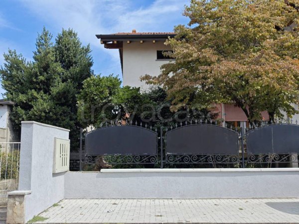 appartamento in vendita a Cavaria con Premezzo