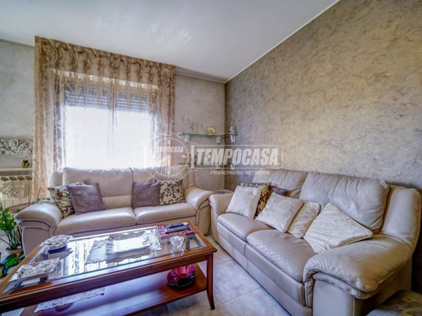 appartamento in vendita a Cavaria con Premezzo