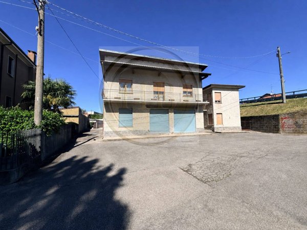 casa indipendente in vendita a Cavaria con Premezzo