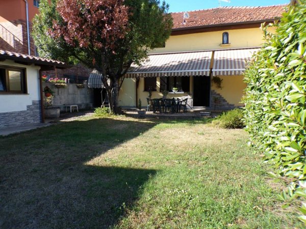 casa indipendente in vendita a Cavaria con Premezzo