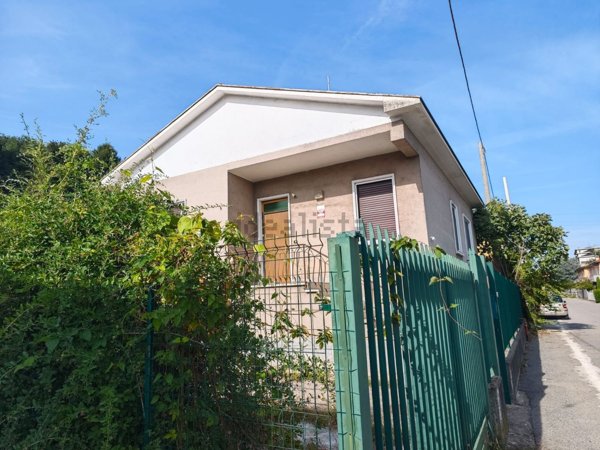 casa indipendente in vendita a Cavaria con Premezzo