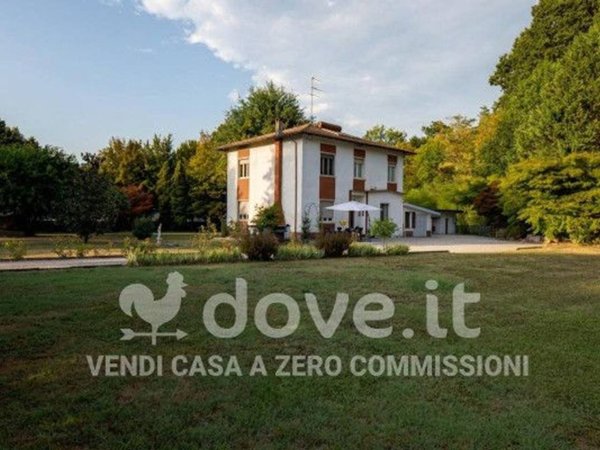 casa indipendente in vendita a Cazzago Brabbia