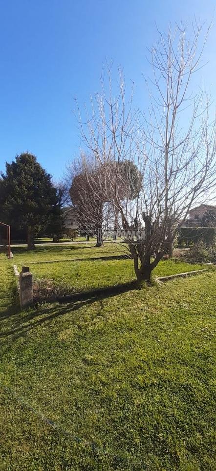 terreno edificabile in vendita a Cislago