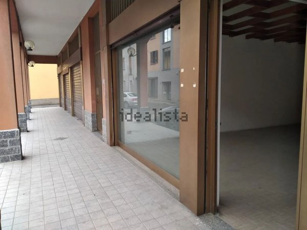 casa semindipendente in vendita a Cislago