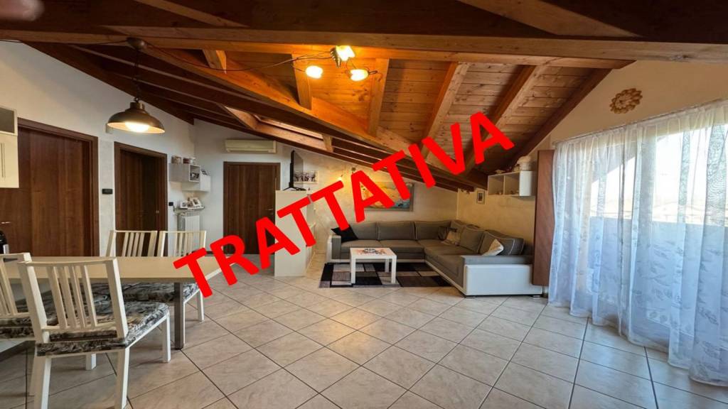 appartamento in vendita a Cislago