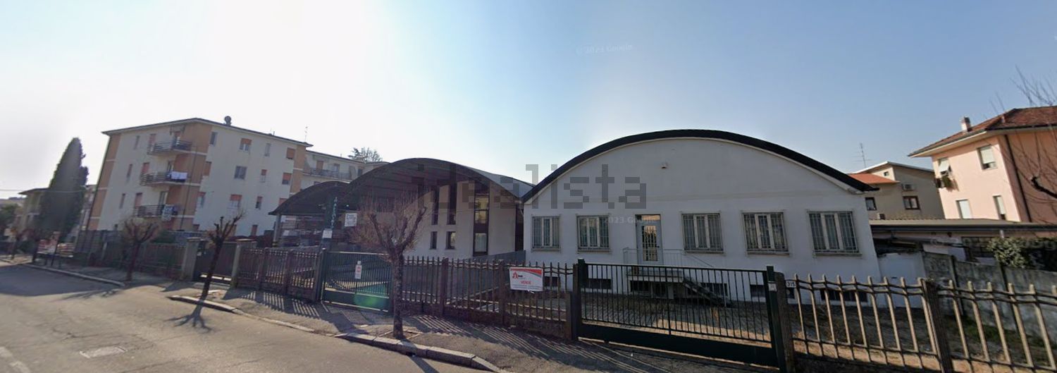 locale di sgombero in vendita a Cislago