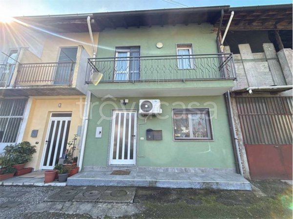 casa indipendente in vendita a Cislago