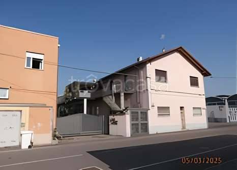 appartamento in vendita a Cislago