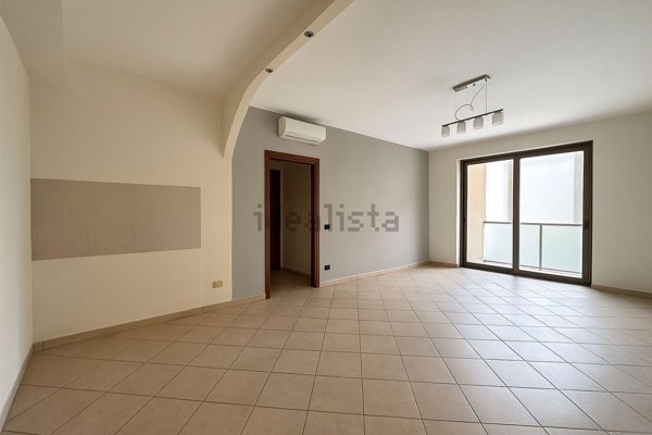 appartamento in vendita a Cislago in zona Massina