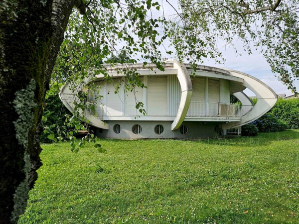 casa indipendente in vendita a Cislago