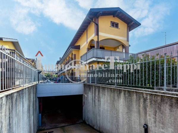 appartamento in vendita a Cislago in zona Massina