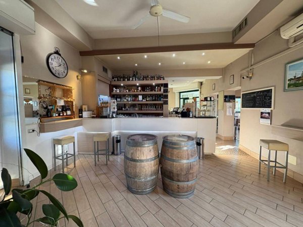 negozio in vendita a Cislago