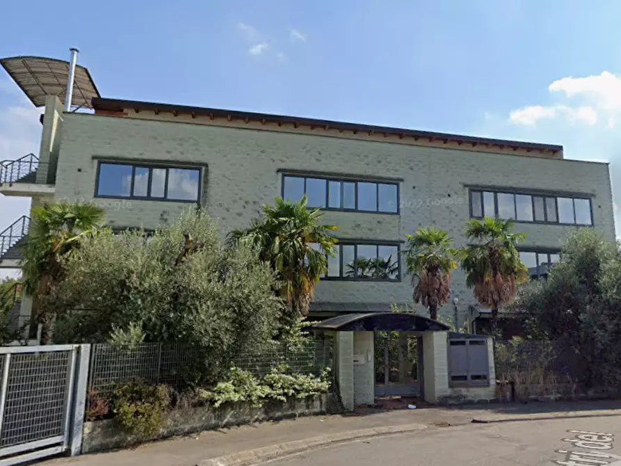 capannone in vendita a Cislago