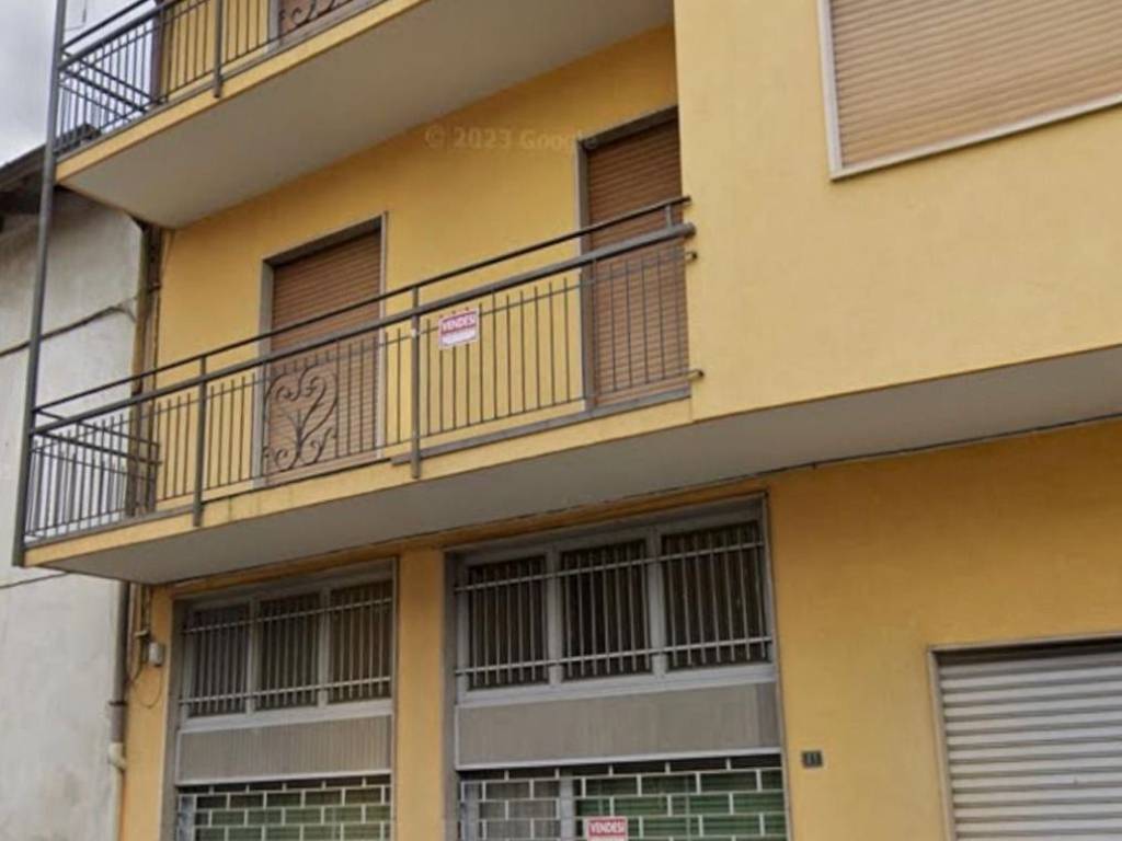 negozio in vendita a Cislago