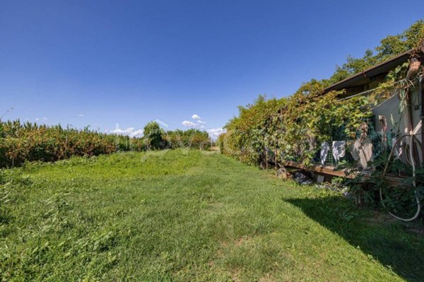 terreno agricolo in vendita a Cislago