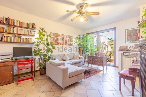 casa semindipendente in vendita a Cislago