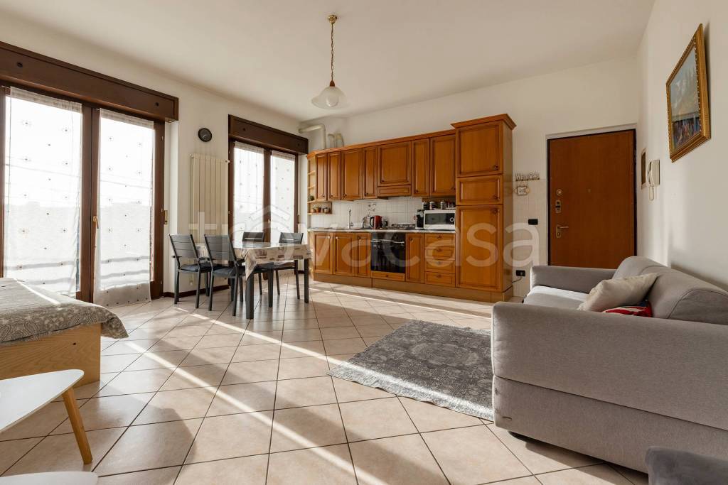 appartamento in vendita a Cislago