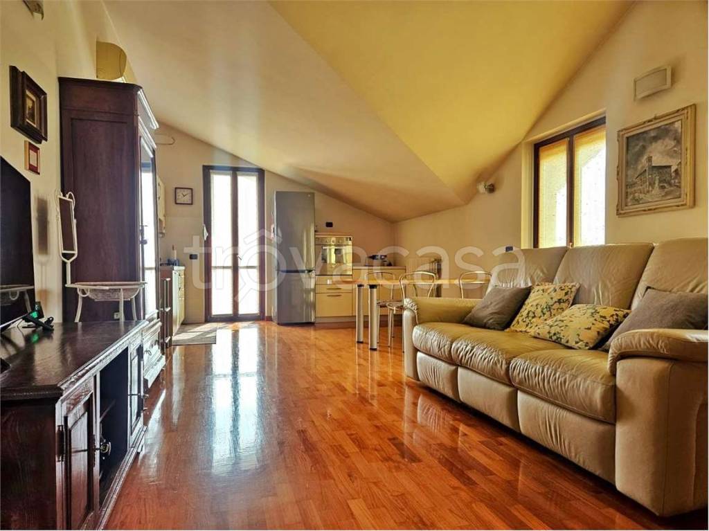 appartamento in vendita a Cislago