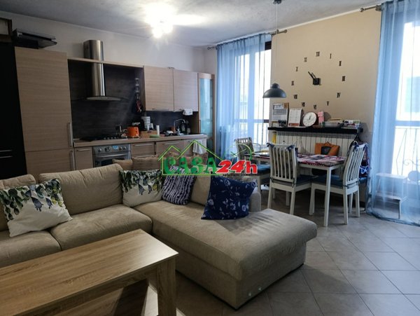 appartamento in vendita a Cislago in zona Massina