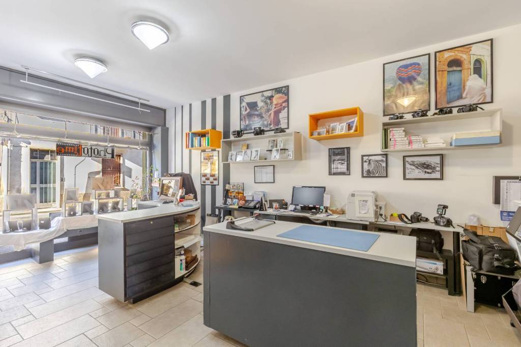 negozio in vendita a Cislago