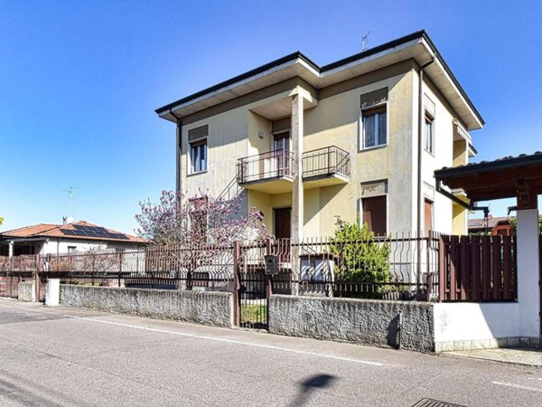 appartamento in vendita a Cislago