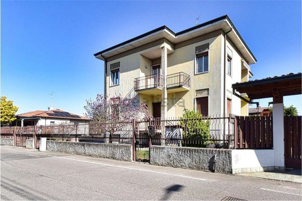 appartamento in vendita a Cislago