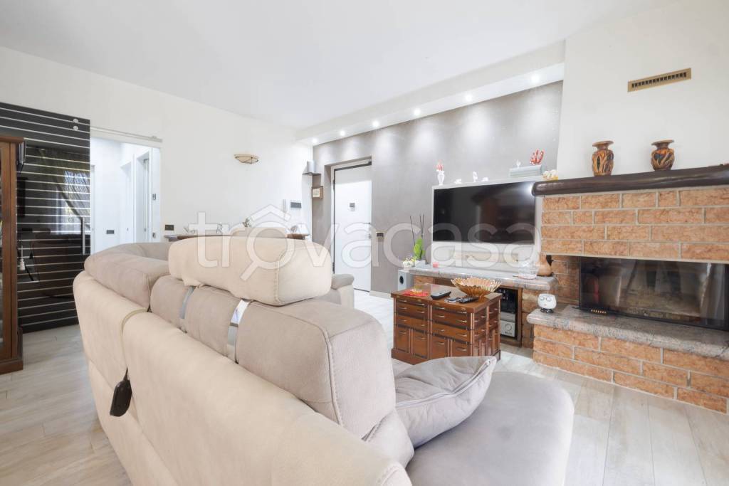 appartamento in vendita a Cislago