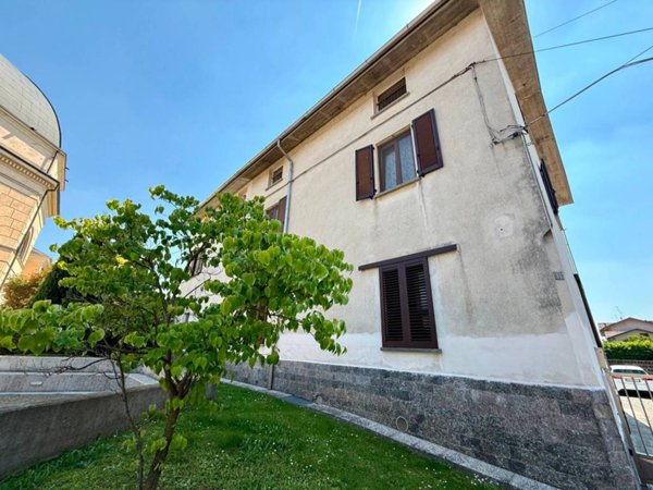 appartamento in vendita a Cislago in zona Massina