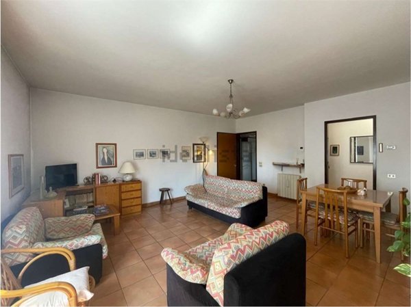 appartamento in vendita a Cislago in zona Massina