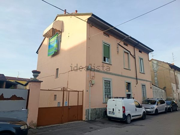appartamento in vendita a Cislago in zona Massina