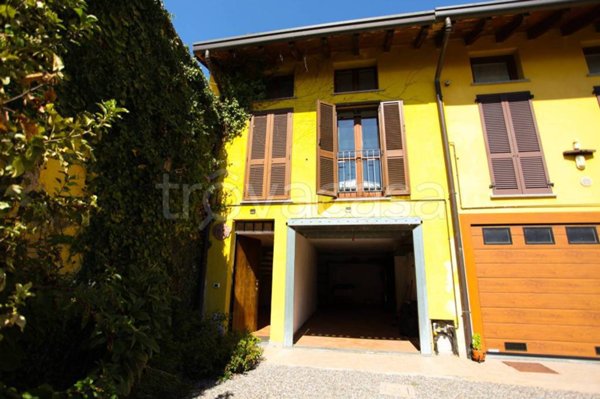 casa indipendente in vendita a Cislago