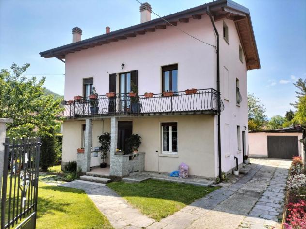casa indipendente in vendita a Cittiglio