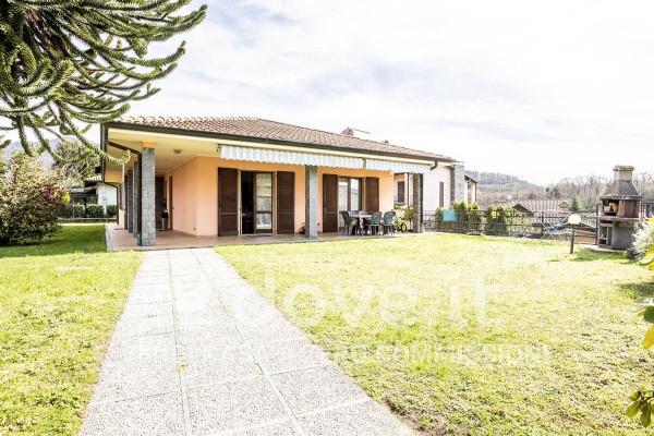 casa indipendente in vendita a Cittiglio