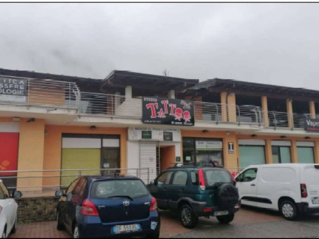 negozio in vendita a Cittiglio