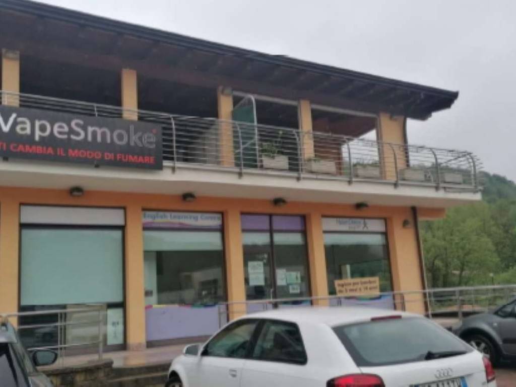 negozio in vendita a Cittiglio