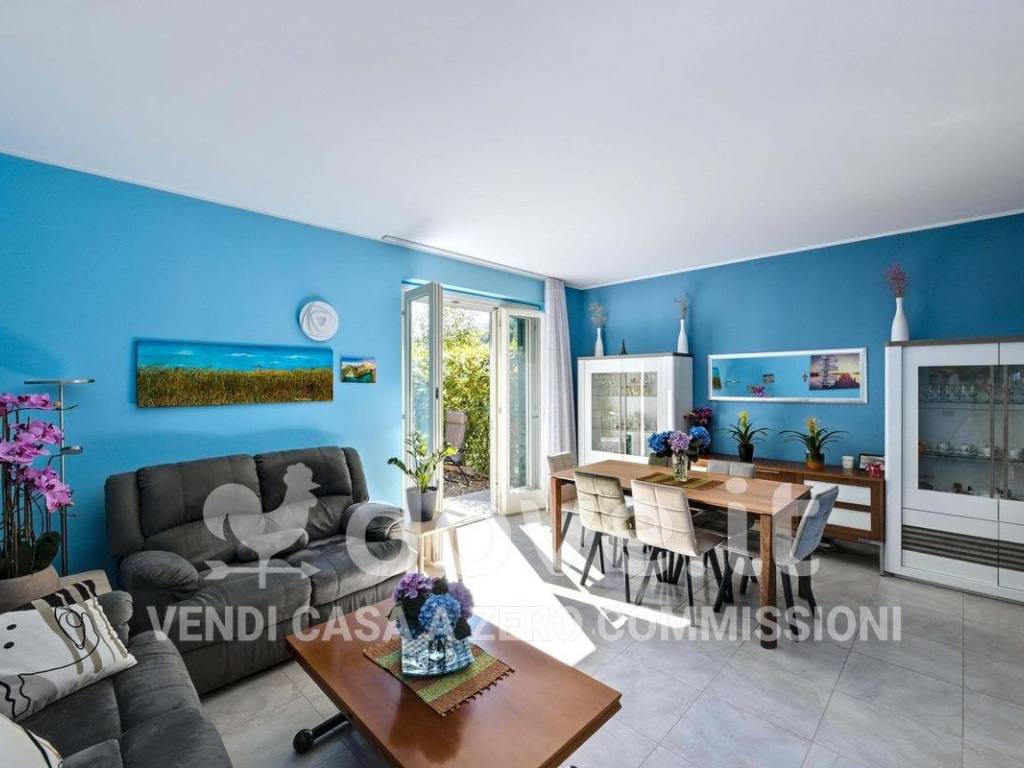 casa indipendente in vendita a Cittiglio