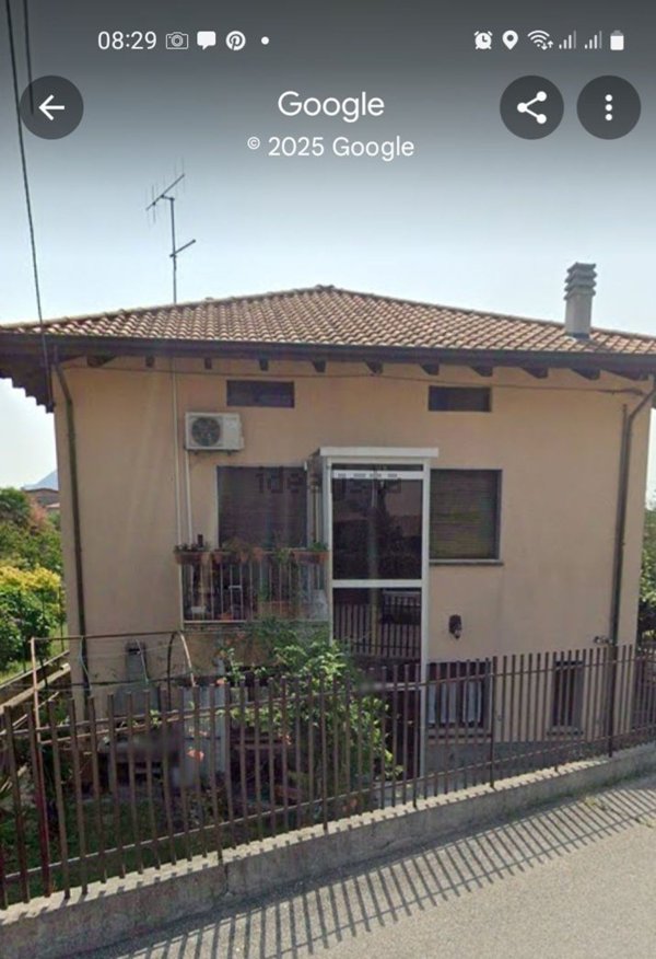 casa indipendente in vendita a Cittiglio