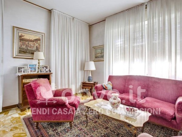 casa indipendente in vendita a Cittiglio