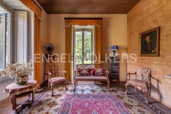 casa indipendente in vendita a Cittiglio