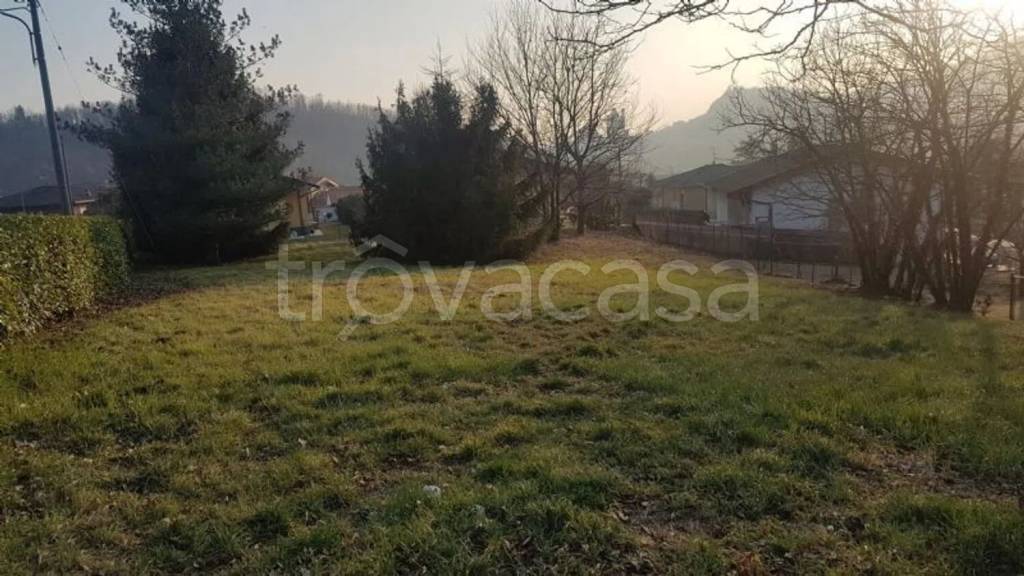 terreno edificabile in vendita a Cittiglio