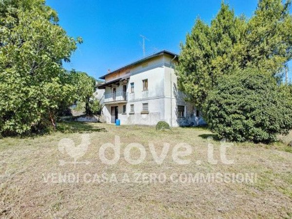 casa indipendente in vendita a Cittiglio