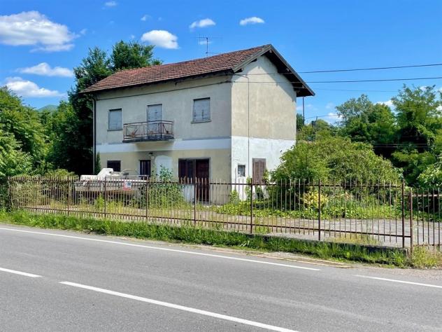 casa indipendente in vendita a Cittiglio