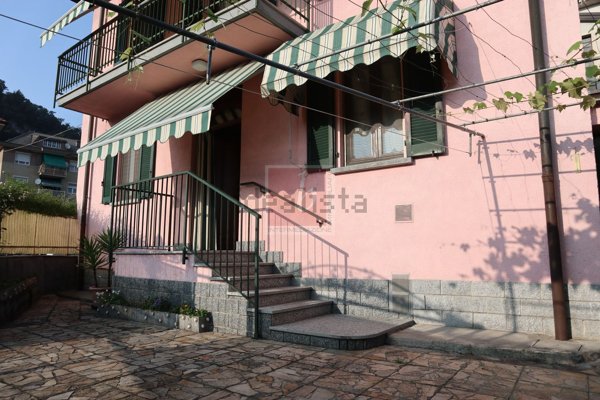 appartamento in vendita a Cittiglio in zona Fracce