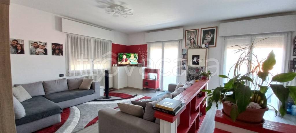 appartamento in vendita a Cittiglio in zona Cascine