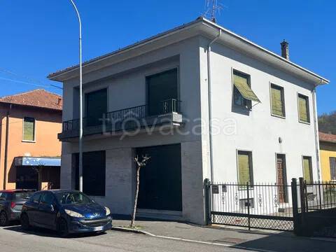 casa indipendente in vendita a Cittiglio in zona Fracce