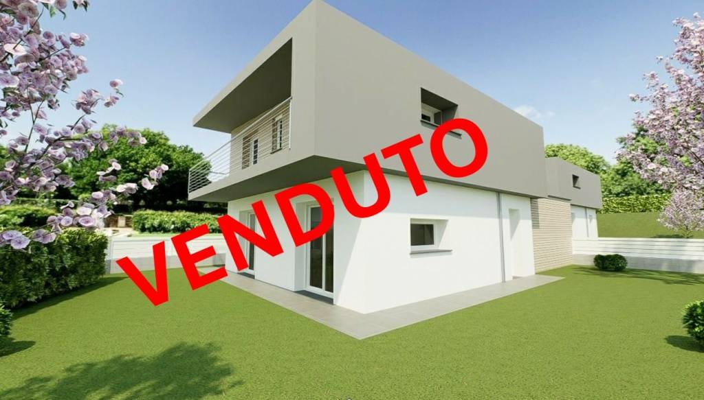 casa indipendente in vendita a Clivio