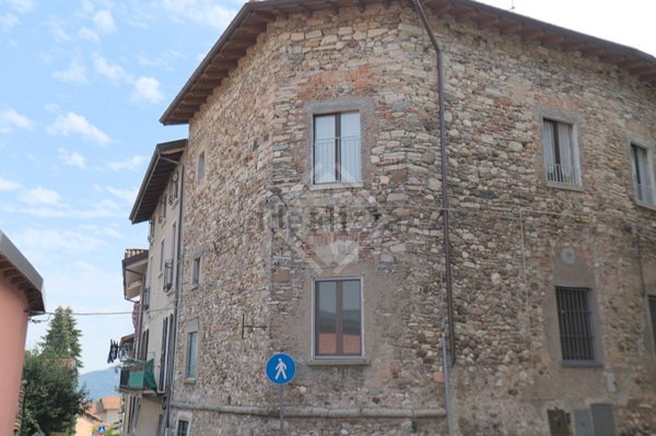 appartamento in vendita a Clivio