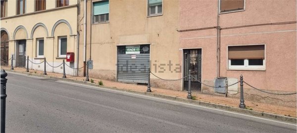 negozio in vendita a Clivio