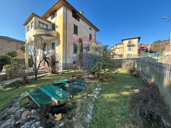 casa indipendente in vendita a Clivio