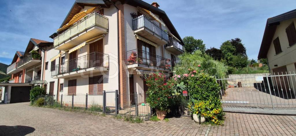appartamento in vendita a Clivio